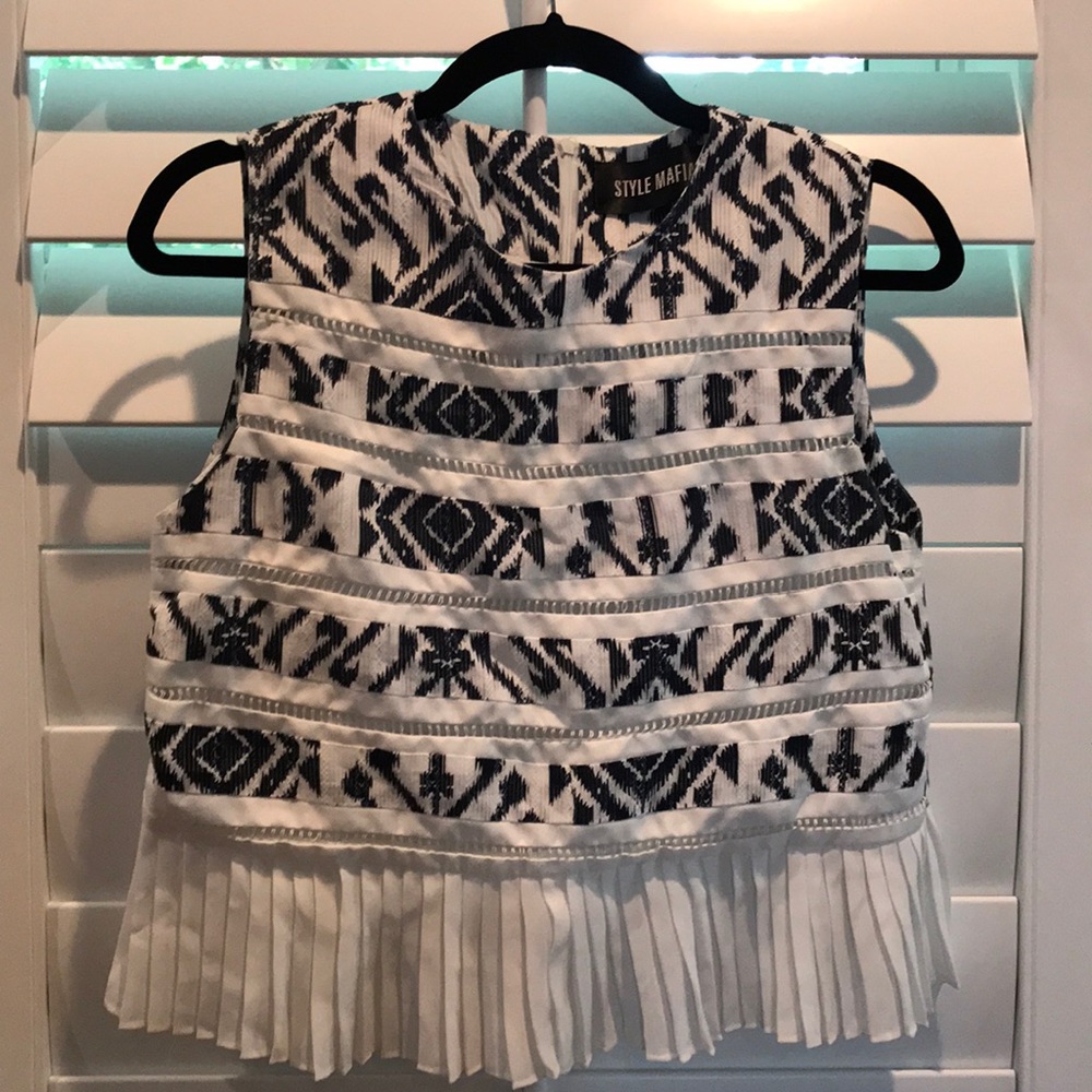 Aztec blue and white top